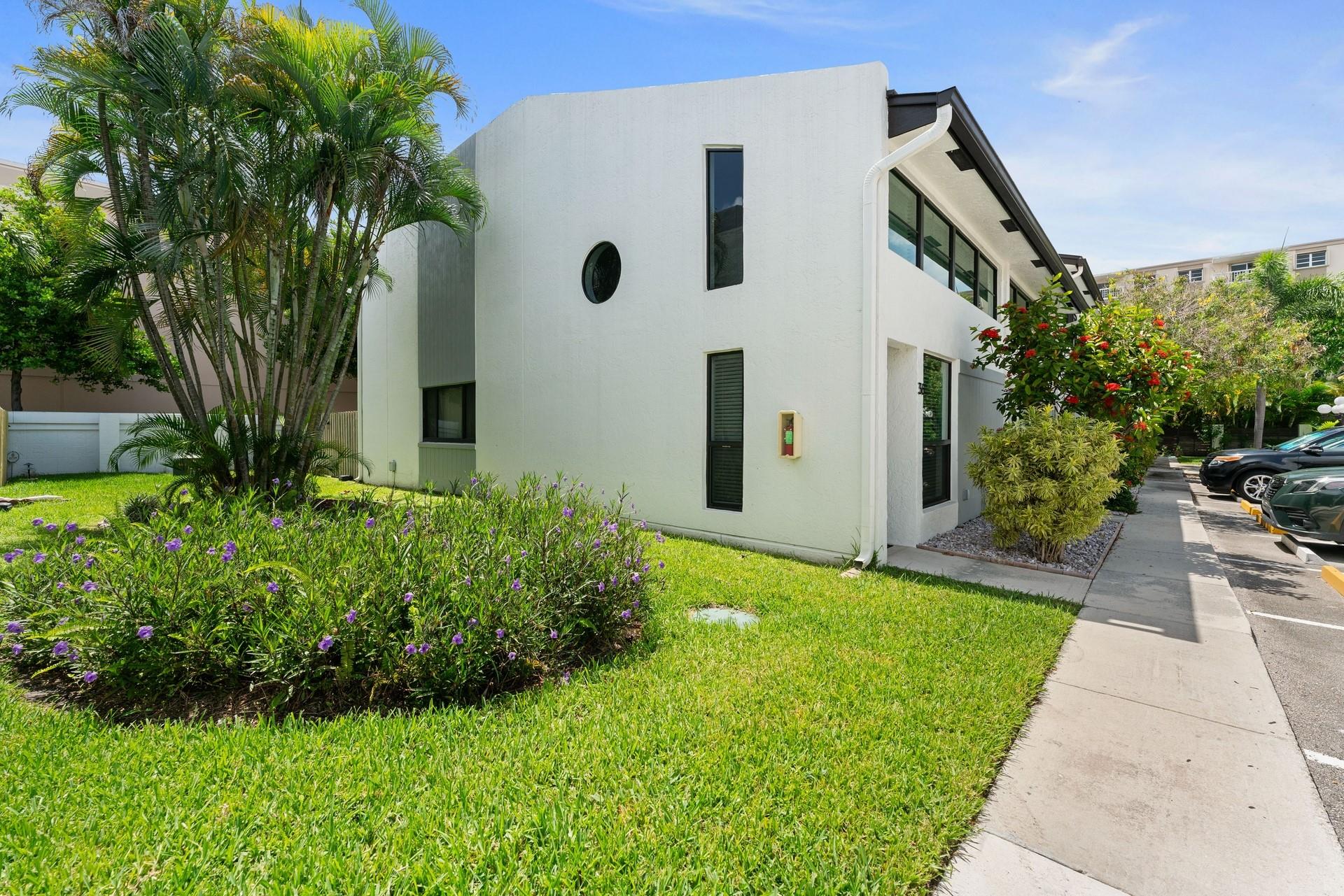 3900 NE 18th Ave 36H