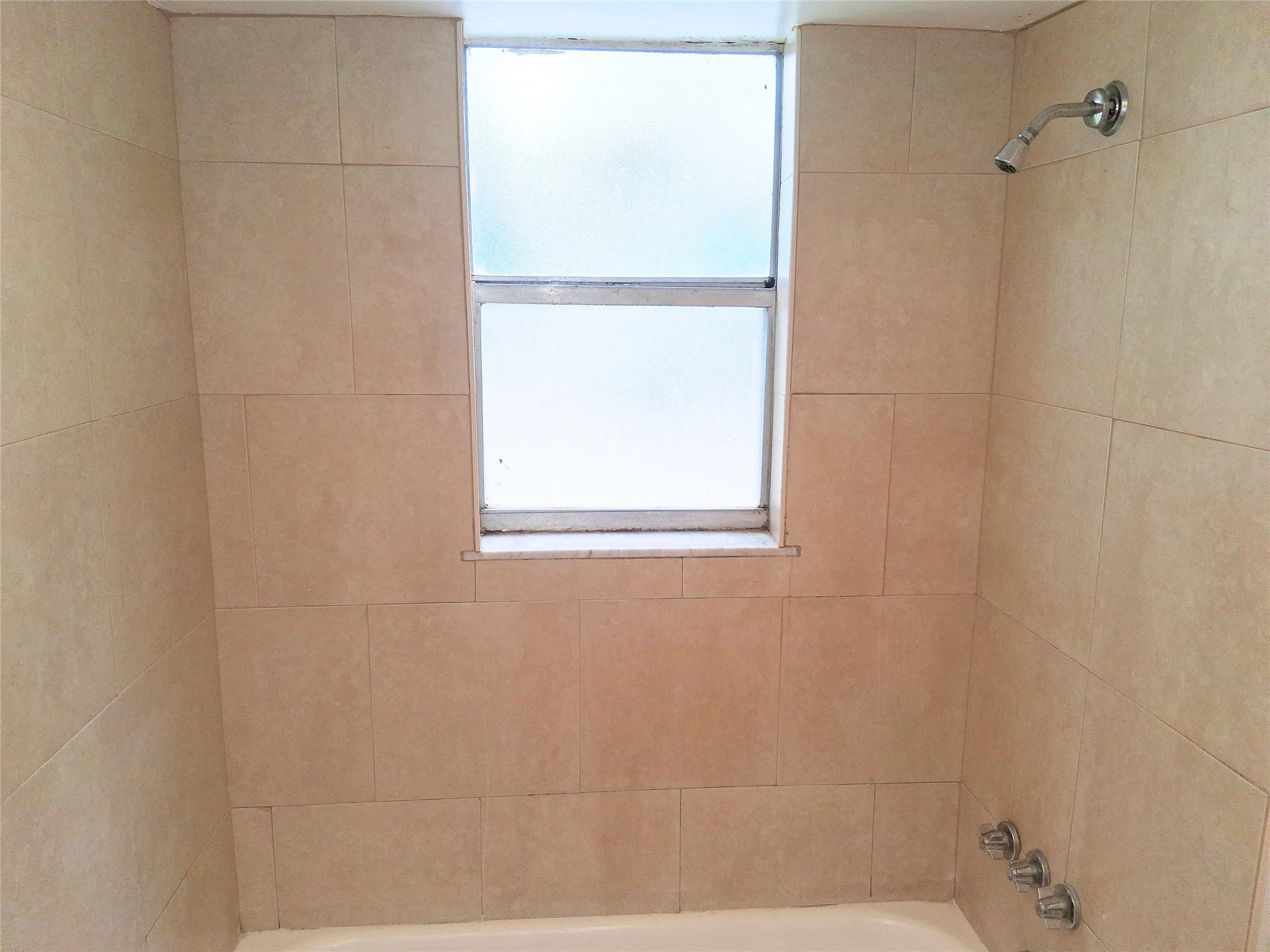 COURTYARDS OF BROWARD CONDO - Residential Lease