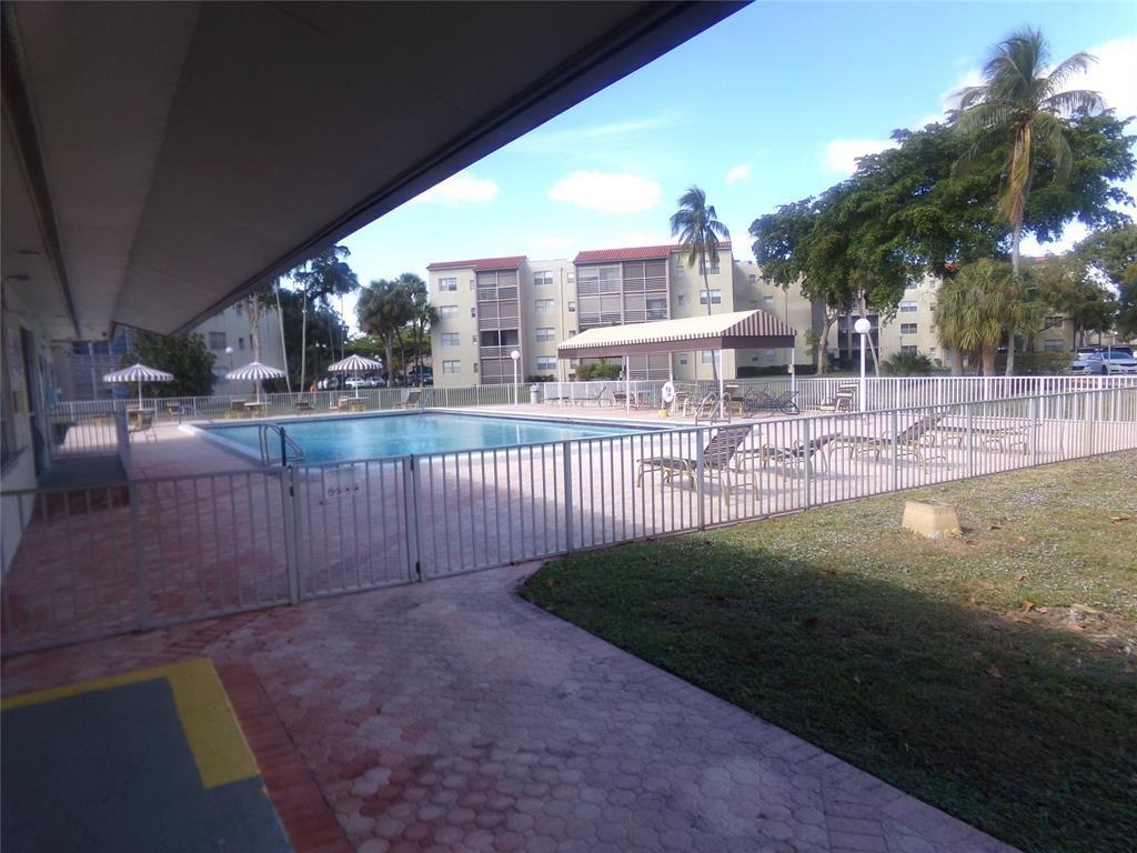 COURTYARDS OF BROWARD CONDO - Residential Lease