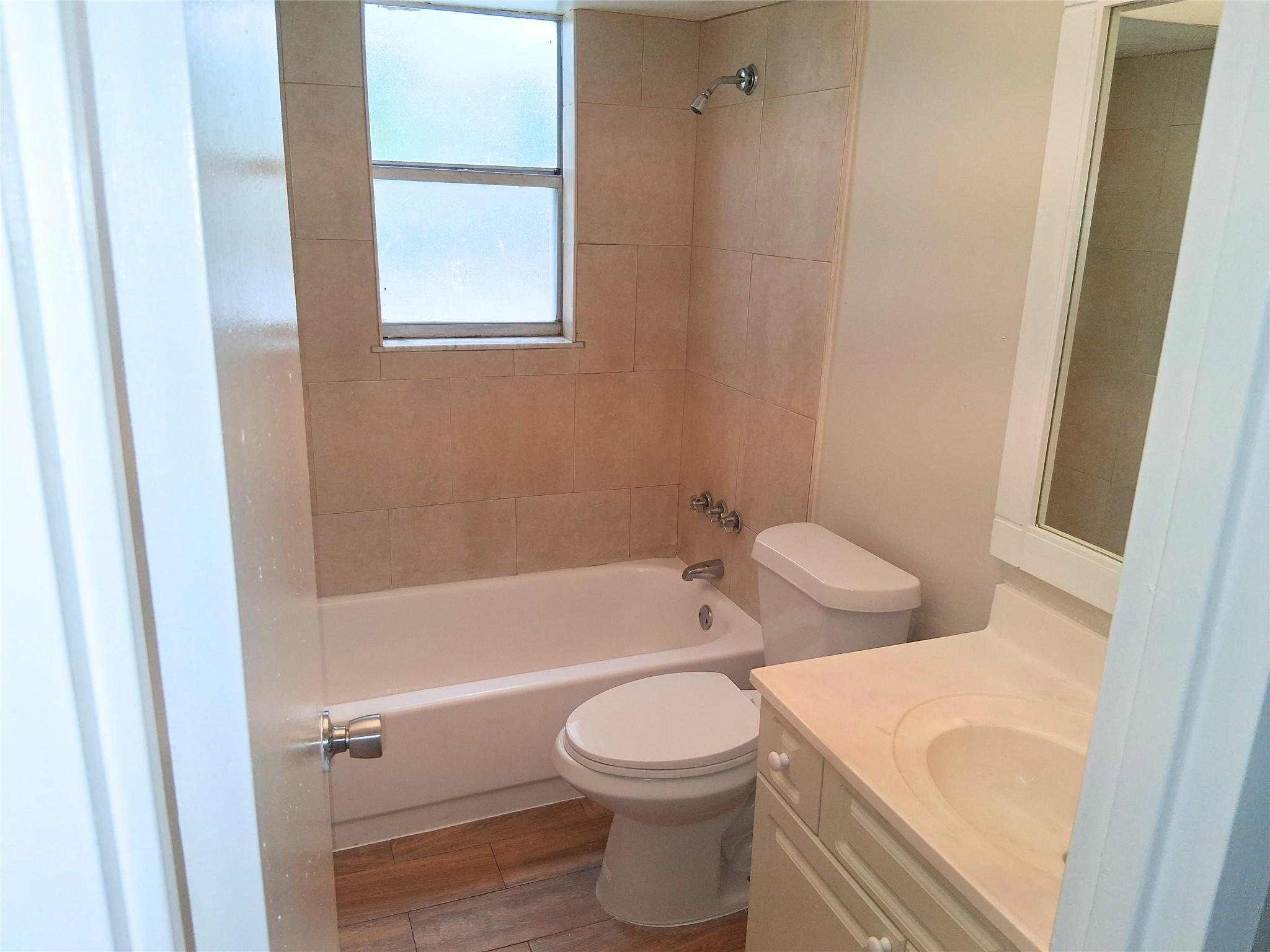 COURTYARDS OF BROWARD CONDO - Residential Lease