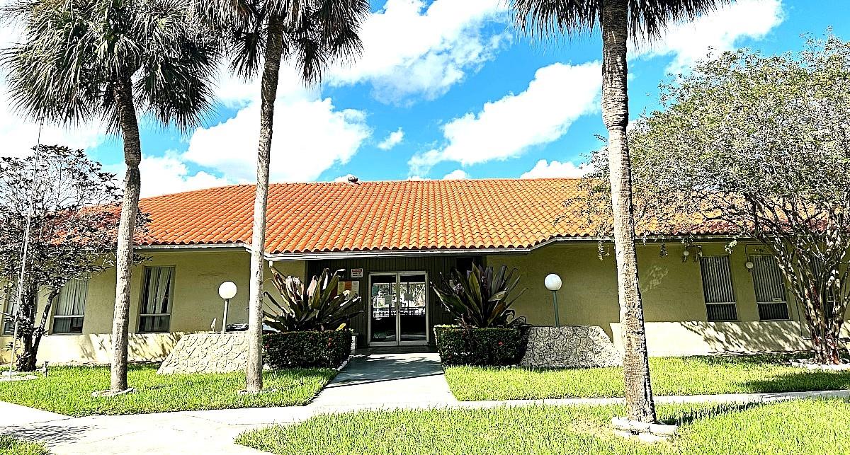 COURTYARDS OF BROWARD CONDO - Residential Lease