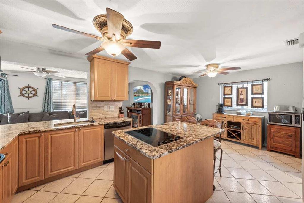 Oriole-Margate Sec 3 74-45 B - Residential