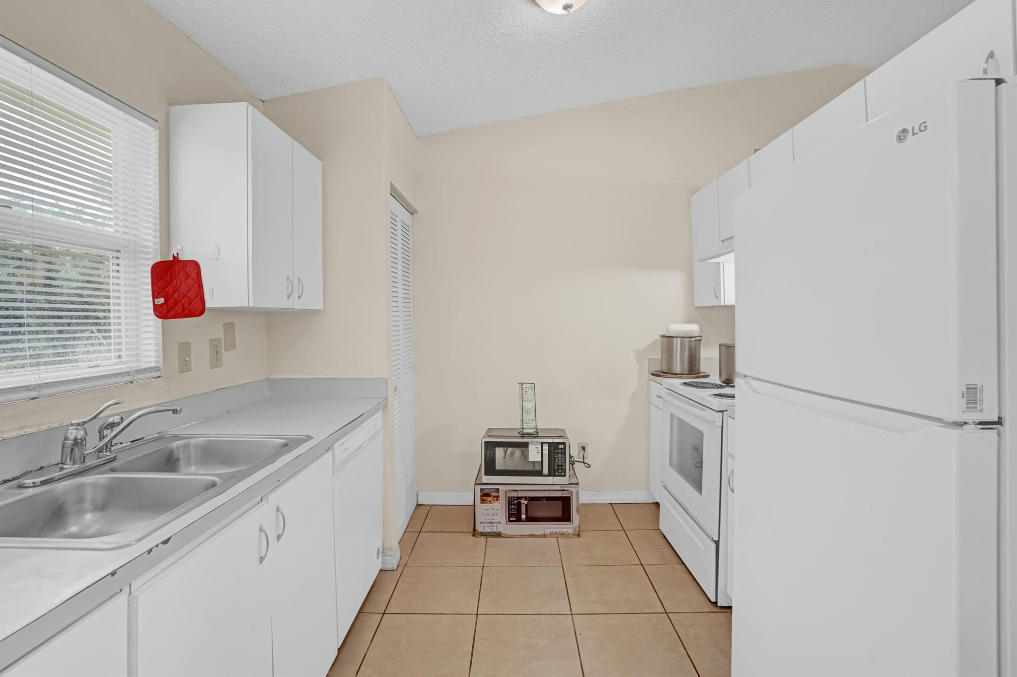 PORT ST LUCIE SECTION 25 - Residential