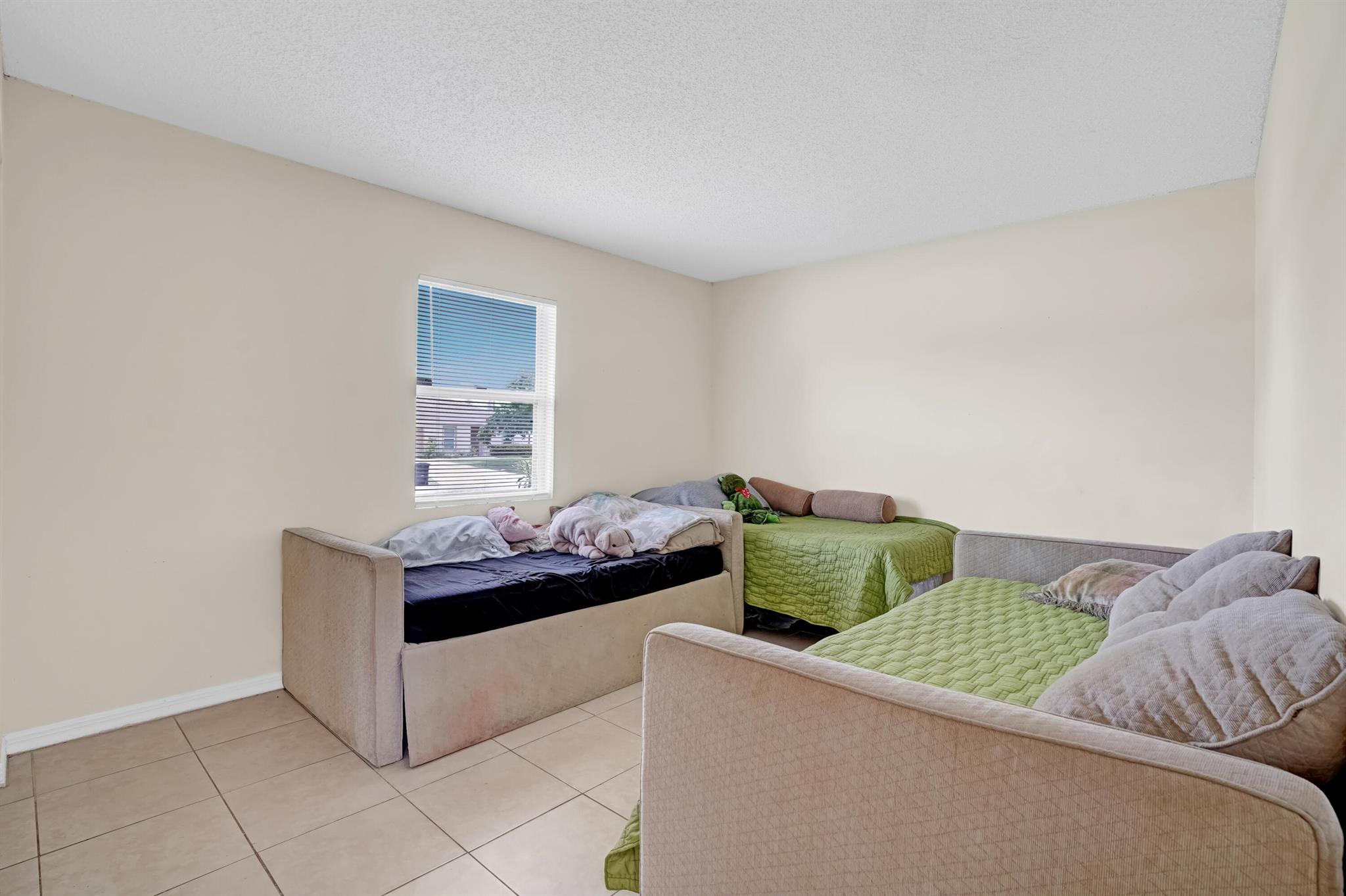 PORT ST LUCIE SECTION 25 - Residential