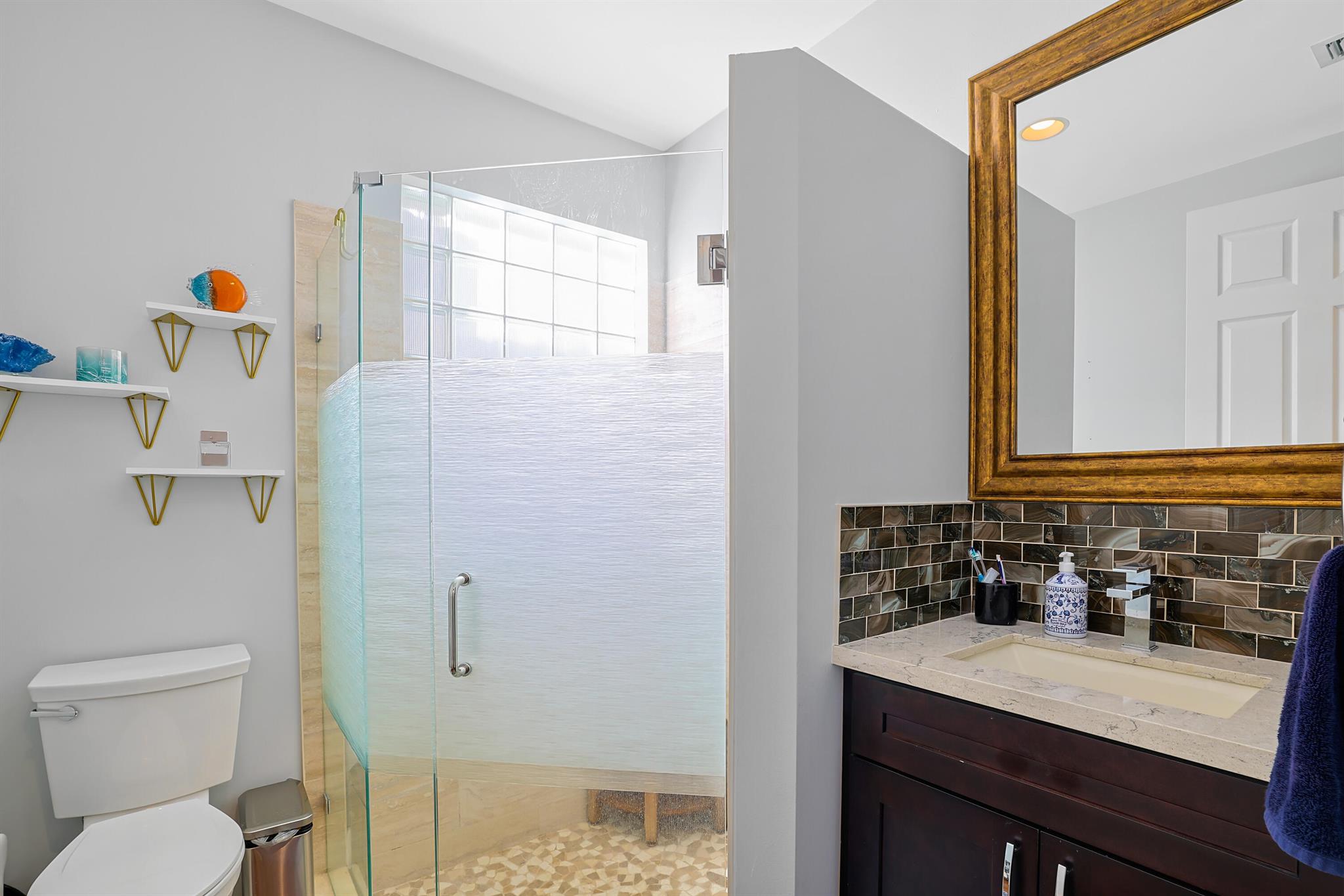 ENCLAVE AT THE FOUNTAINS - Residential