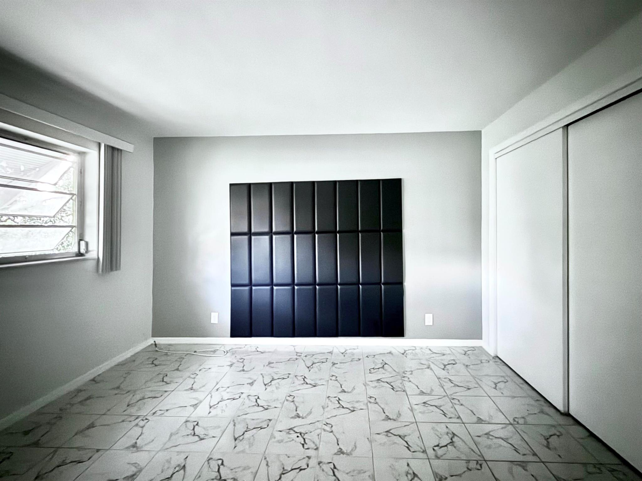 TOWNSITE APTS XVI CONDO - Residential Lease