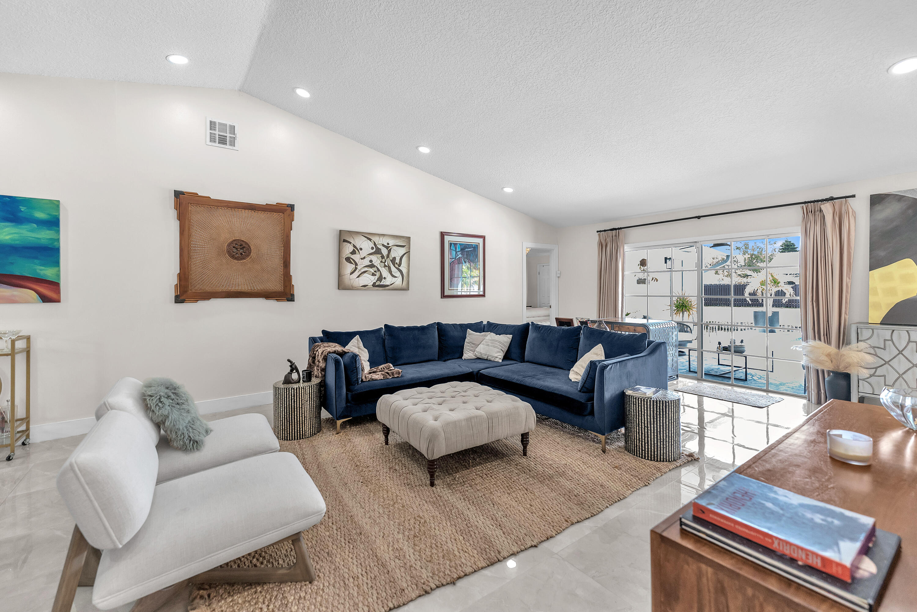 CYPRESS RUN - Residential Lease