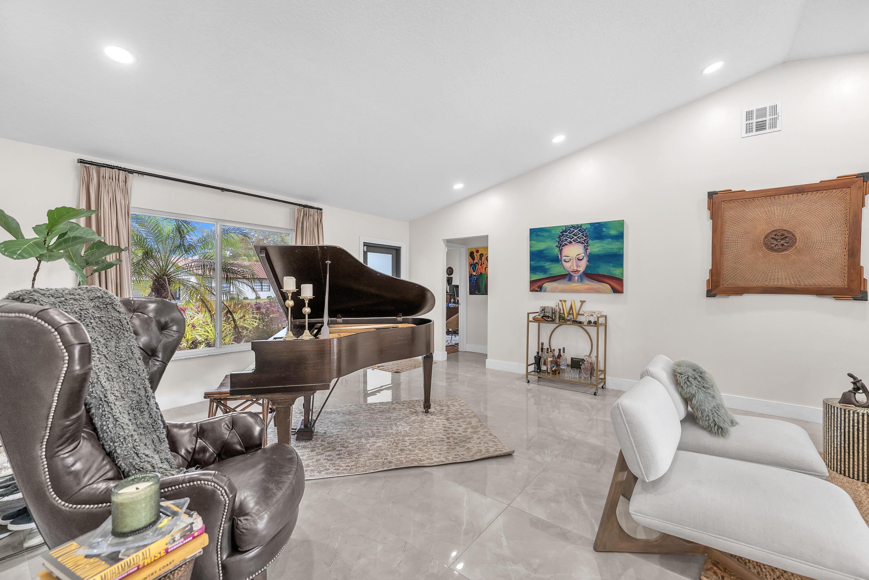 CYPRESS RUN - Residential Lease