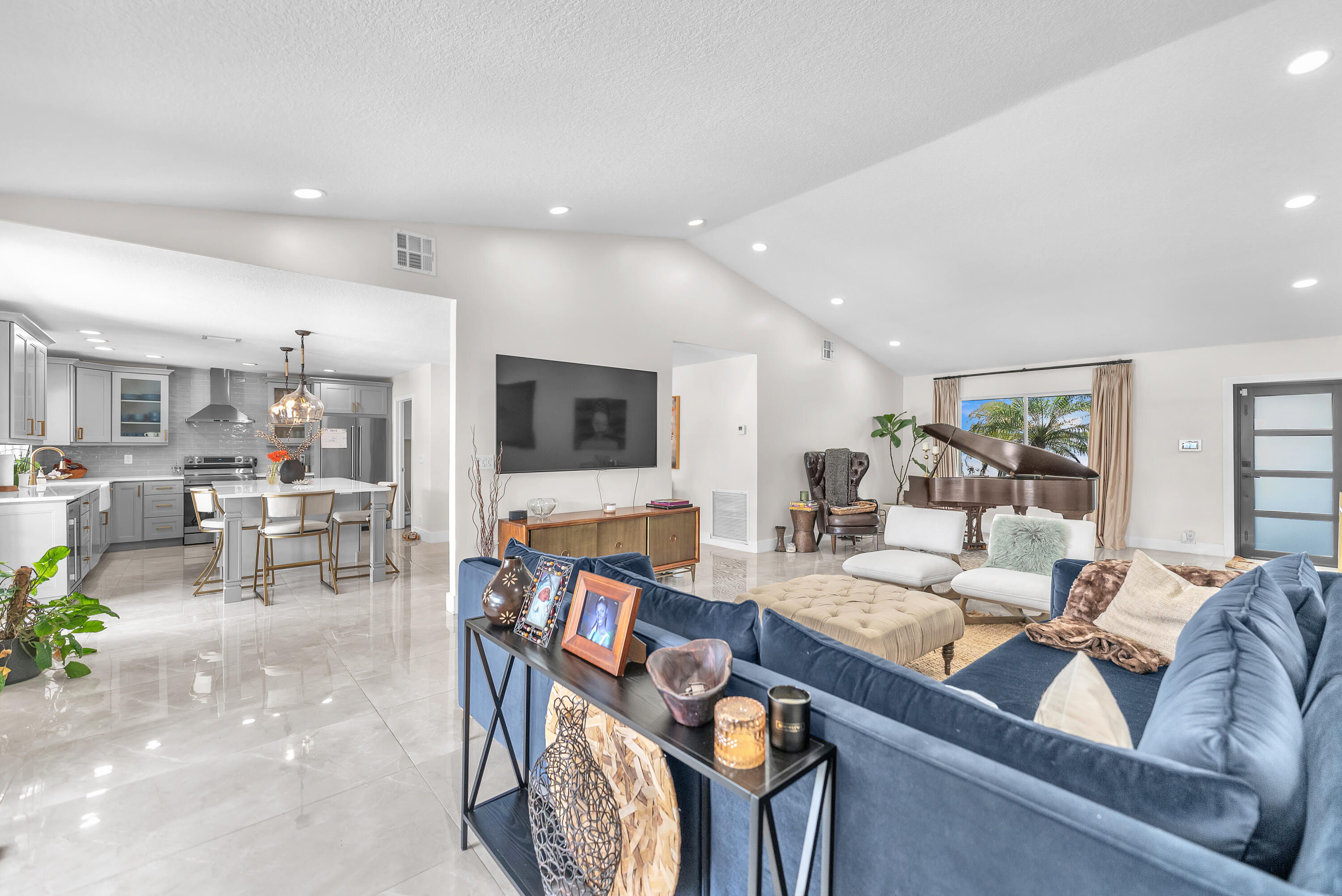 CYPRESS RUN - Residential Lease