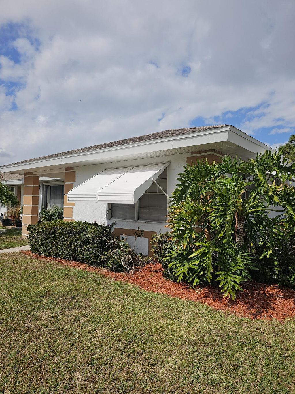 Photo of 1212 Lakes End Drive #D, Fort Pierce, FL 34982 (MLS # R11164265)
