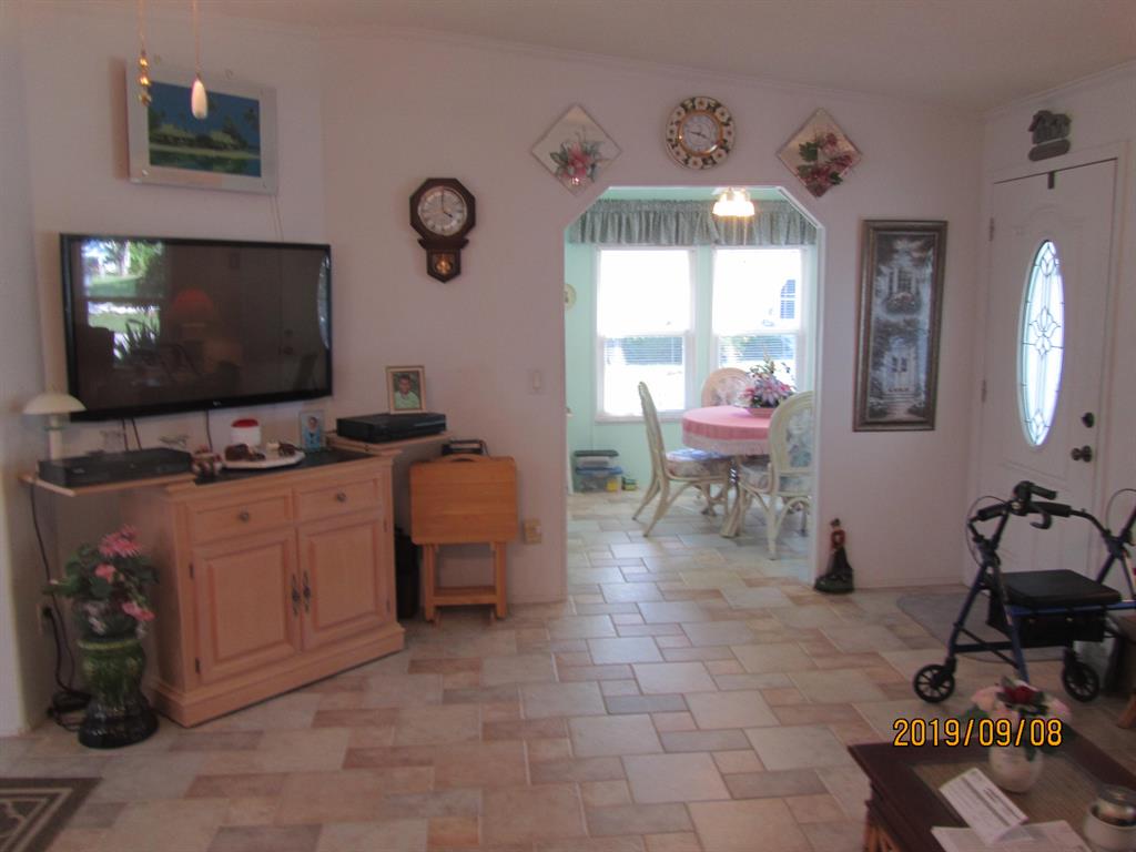 SAVANNAH CLUB-PLAT TWO-BLK 11 LOT 59 (OR 1381-2049 - Residential