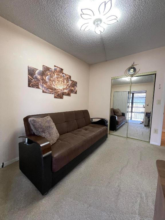 BELFORT CONDOMINIUM H - Residential