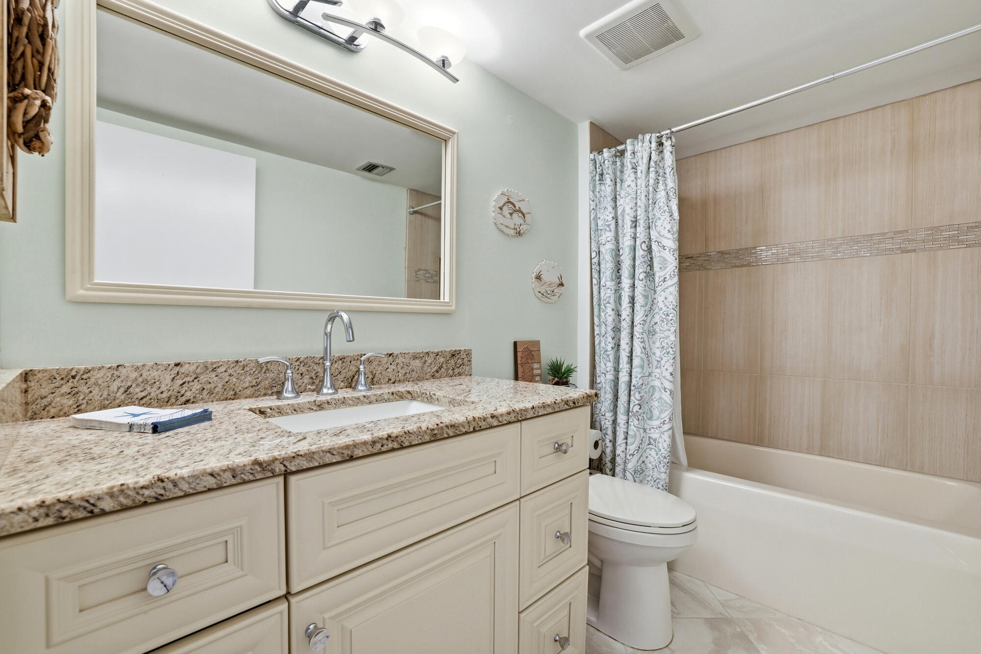 OCEAN AT THE JUPITER BLUFFS - Residential Lease