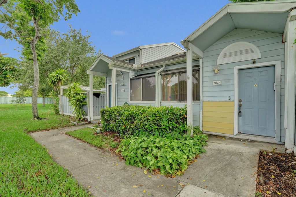 Photo of 2027 Winners Circle, North Lauderdale, FL 33068 (MLS # B26037914)