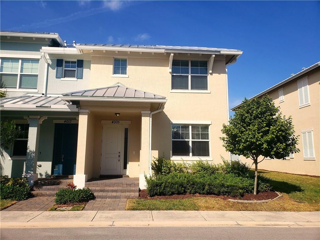 Photo of 4005 Poinciana Ln, Hollywood, FL 33021 (MLS # F10389368)