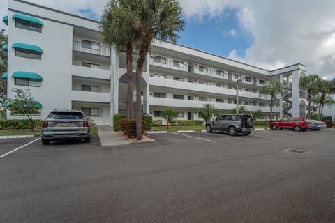Tiny photo for 4725 Lucerne Lakes Blvd E BLVD E #401, Lake Worth, FL 33467 (MLS # B26089899)