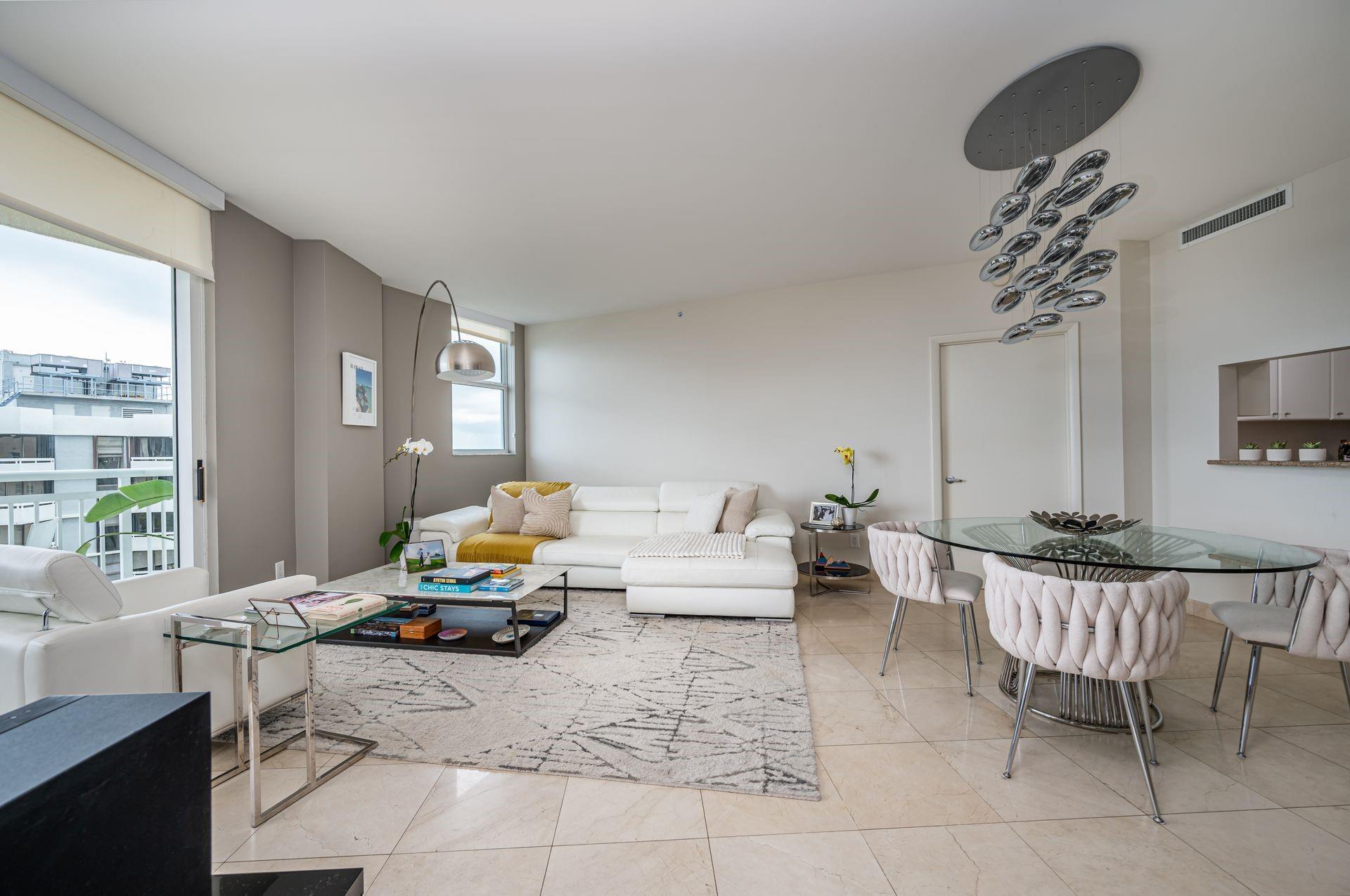 2475 BRICKELL AV 1110