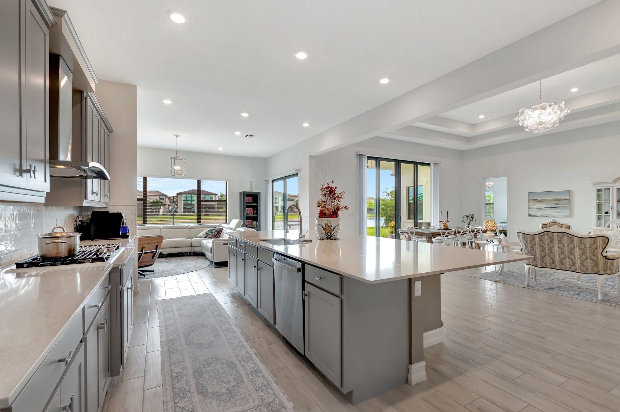 8212 Grand Prix Ln