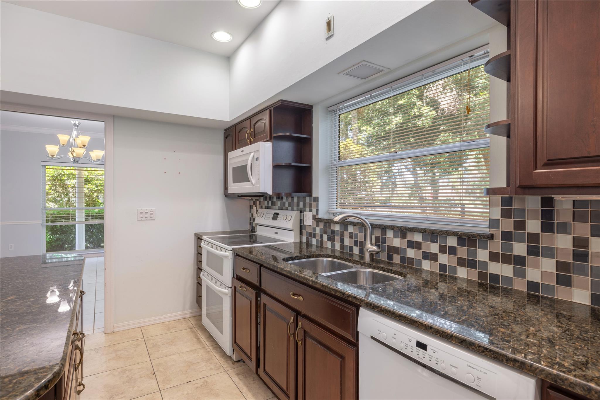 GLENDALE LAKES SUB - Residential