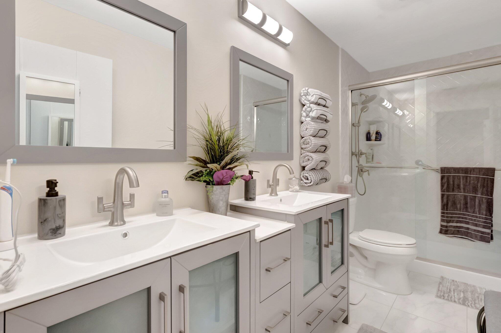 WHISPER WALK SEC D CONDO - Residential