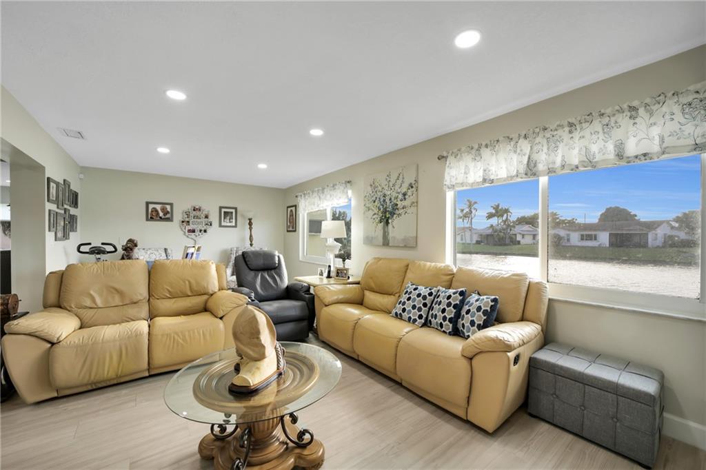 Westwood Community 7 81-2 - Residential
