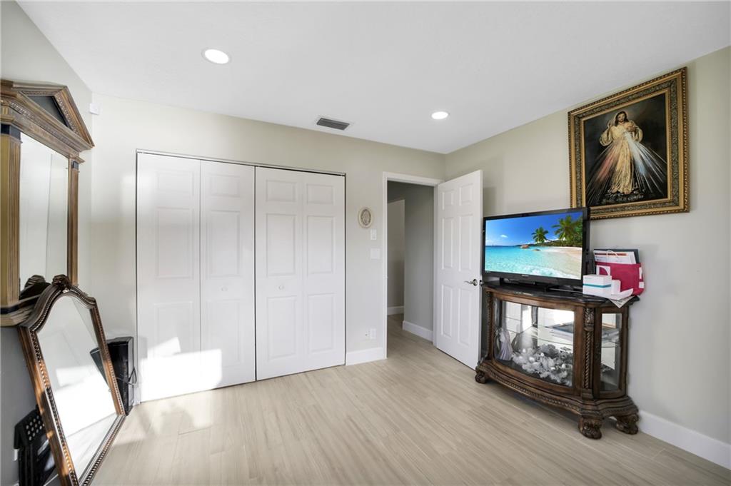 Westwood Community 7 81-2 - Residential