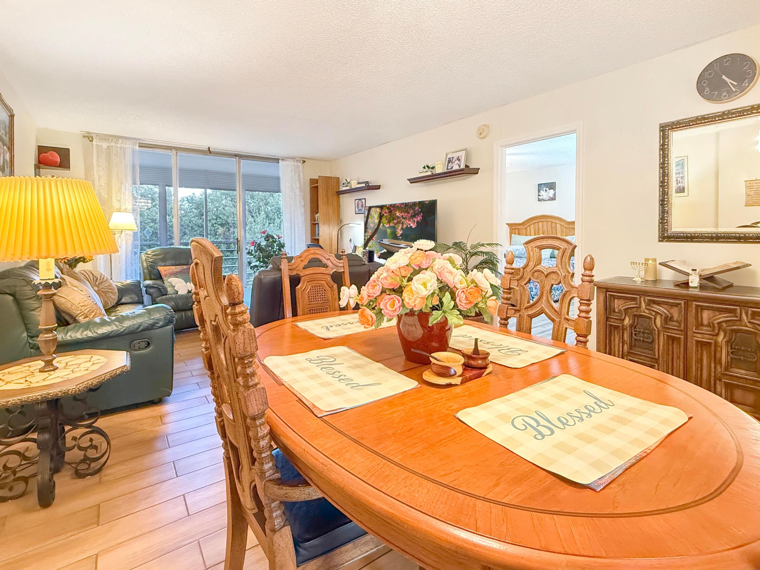 3070 NW 48th Terrace 414, Lauderdale Lakes FL 33313