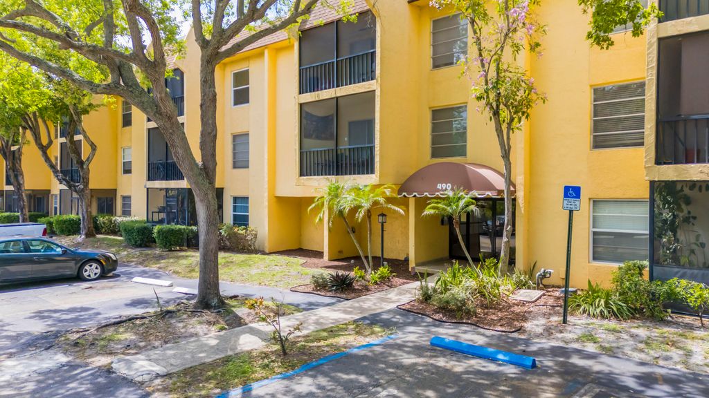 Photo of 490 NW 20th Street #1030, Boca Raton, FL 33431 (MLS # B26010297)