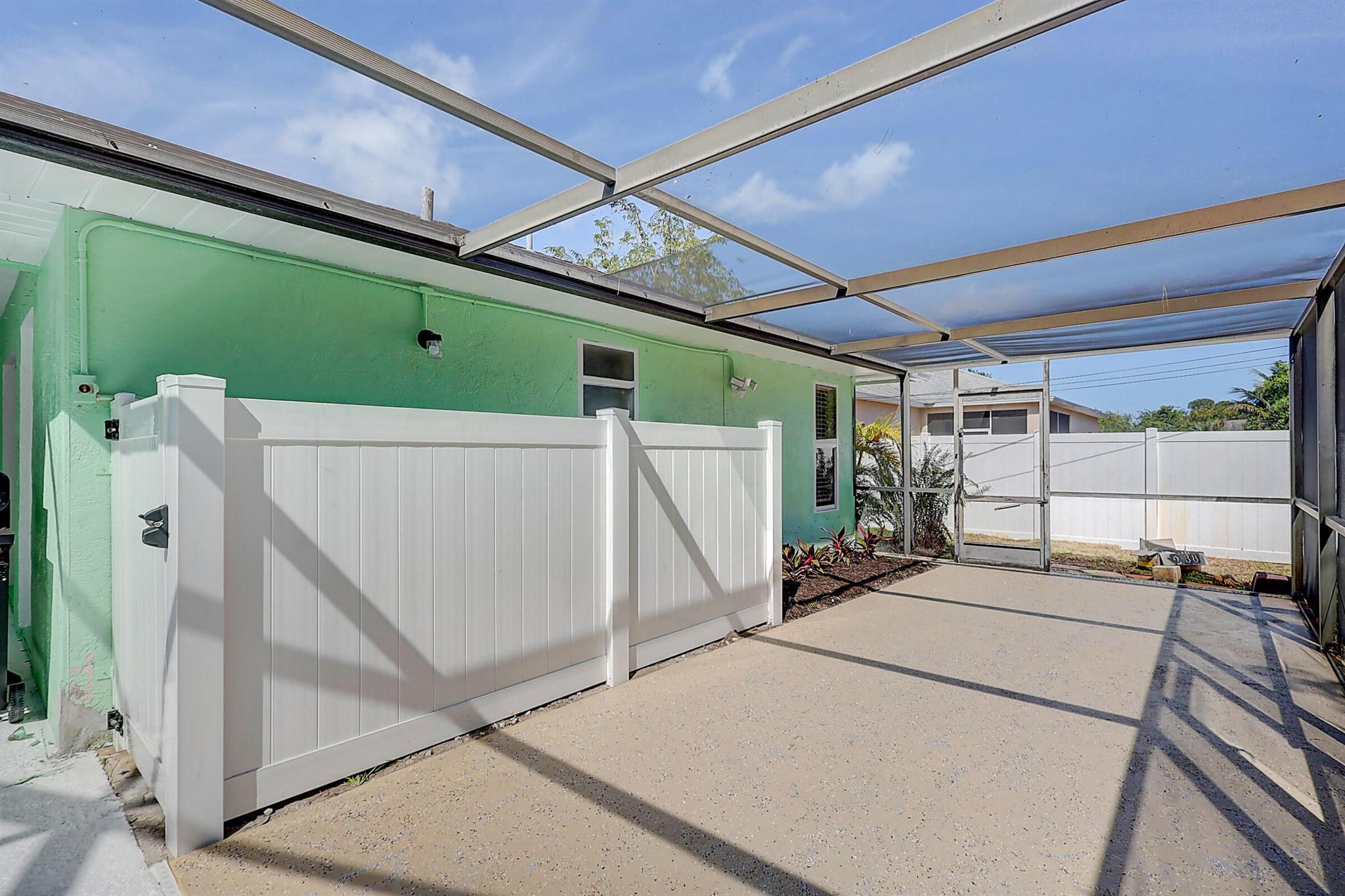 PORT ST LUCIE SECTION 4 - Residential Lease