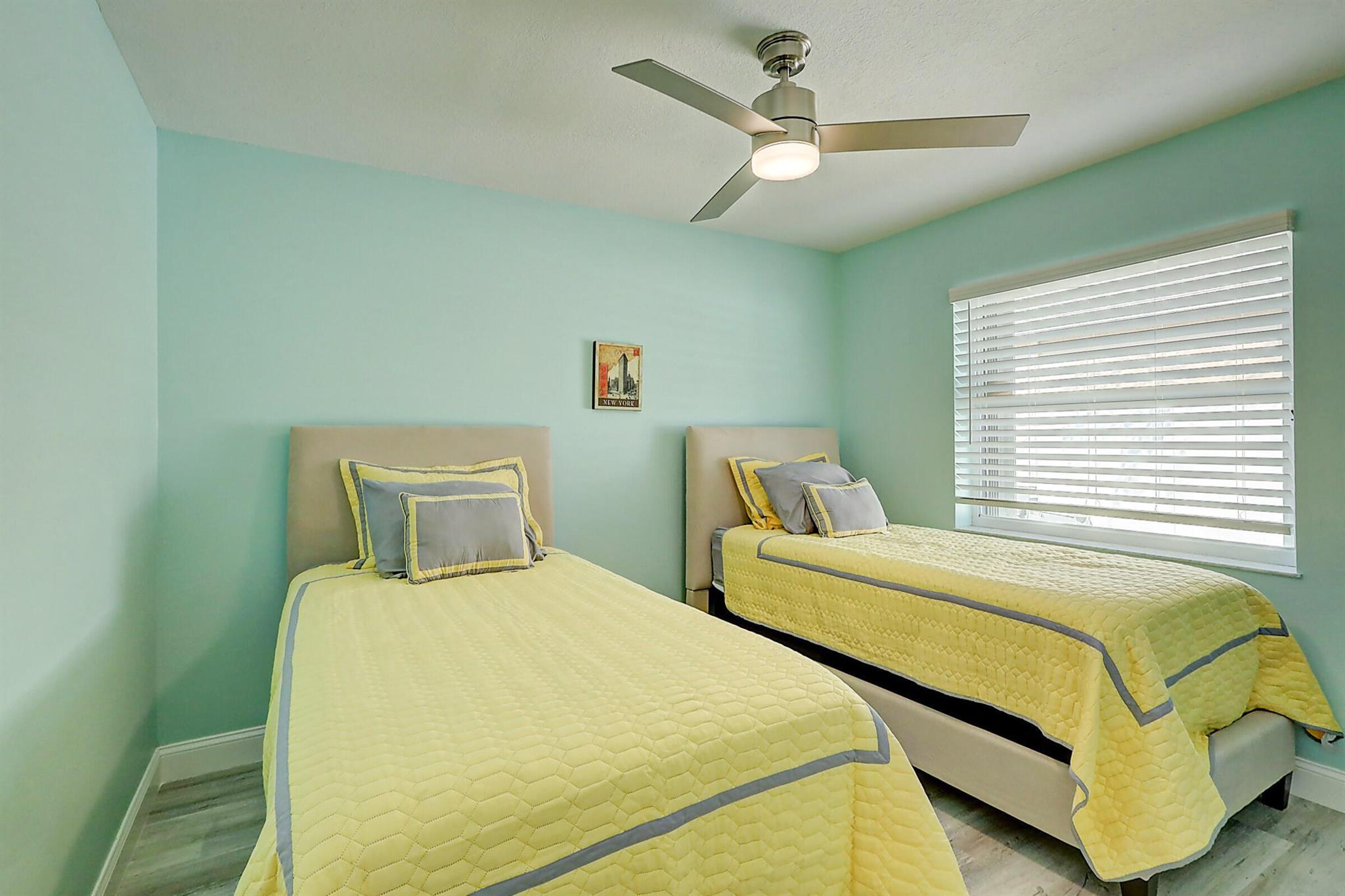 PORT ST LUCIE SECTION 4 - Residential Lease