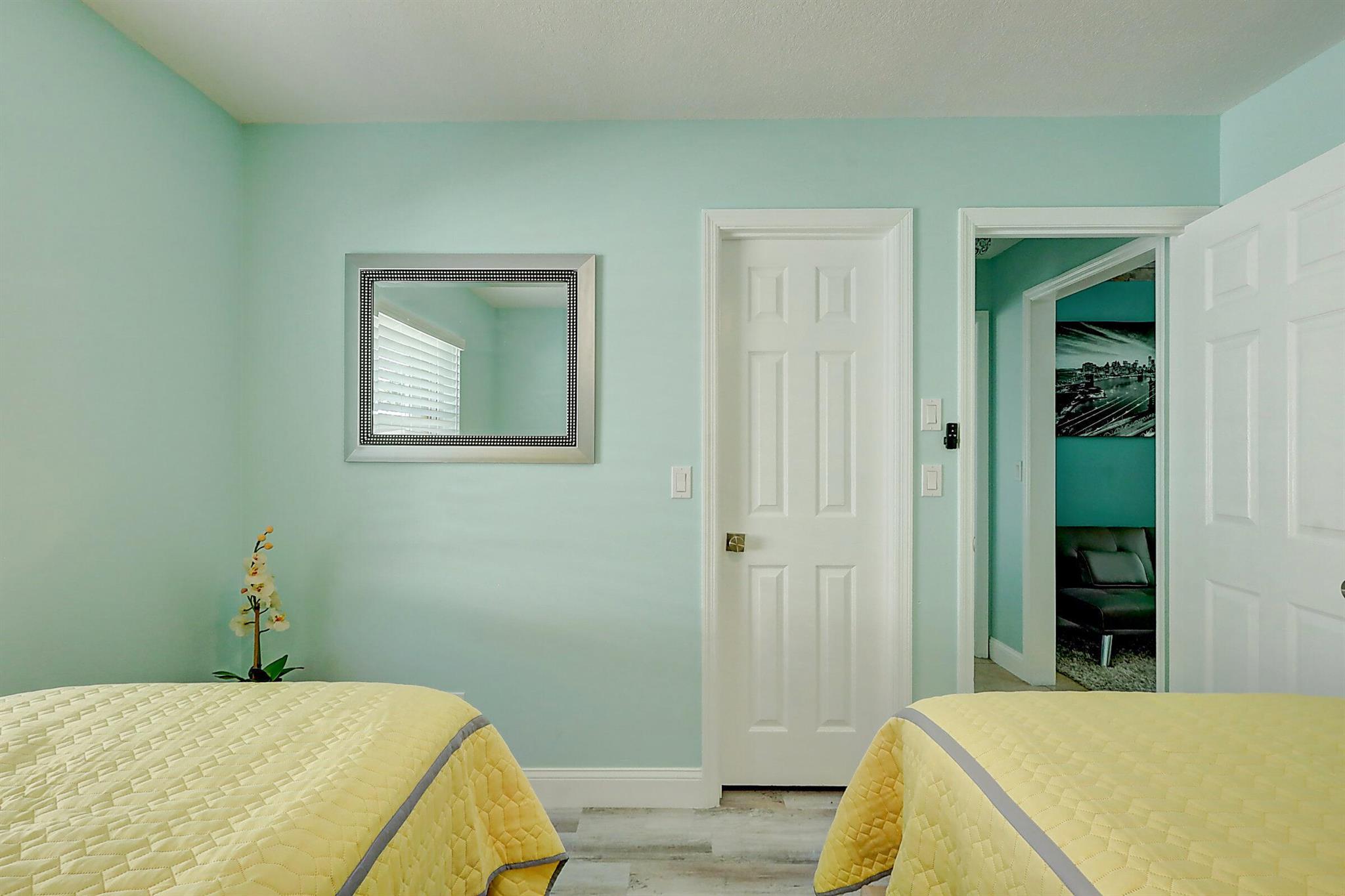 PORT ST LUCIE SECTION 4 - Residential Lease