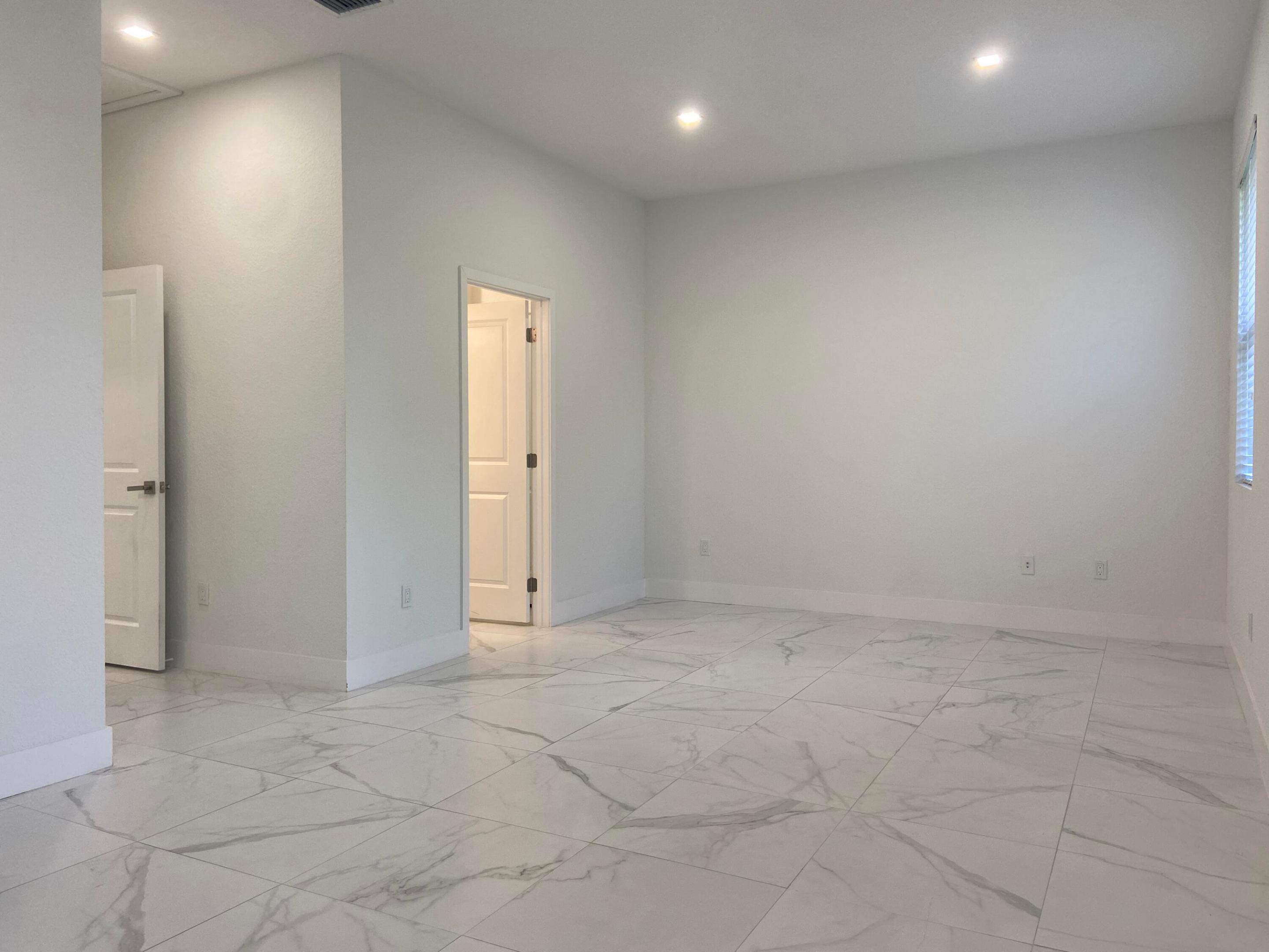 CASA DEL SOL - Residential Lease