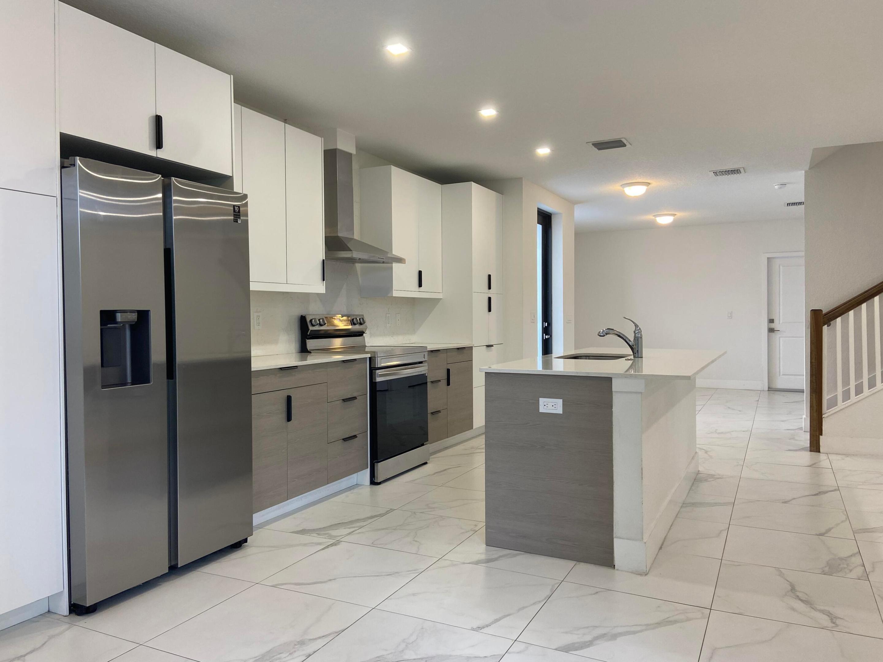 CASA DEL SOL - Residential Lease