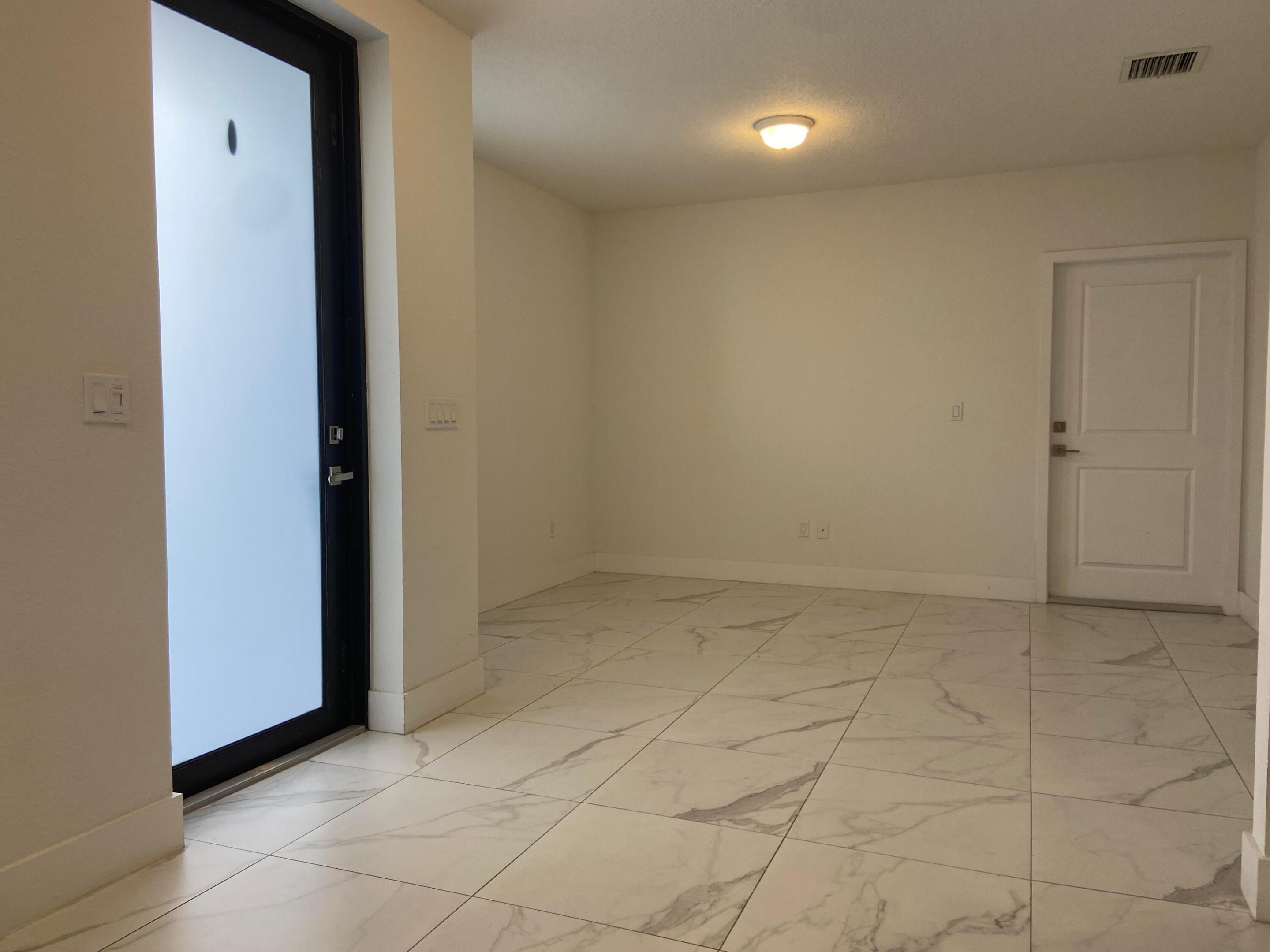 CASA DEL SOL - Residential Lease