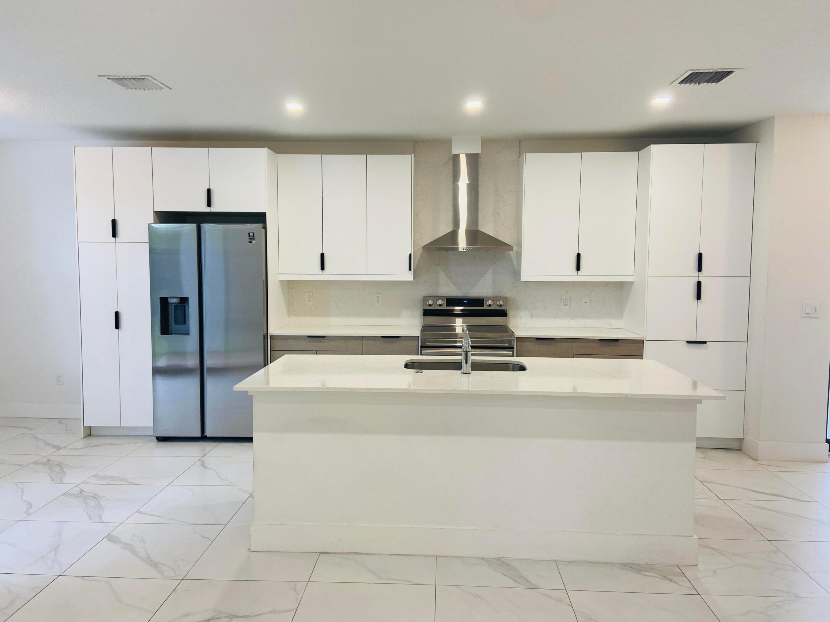 CASA DEL SOL - Residential Lease