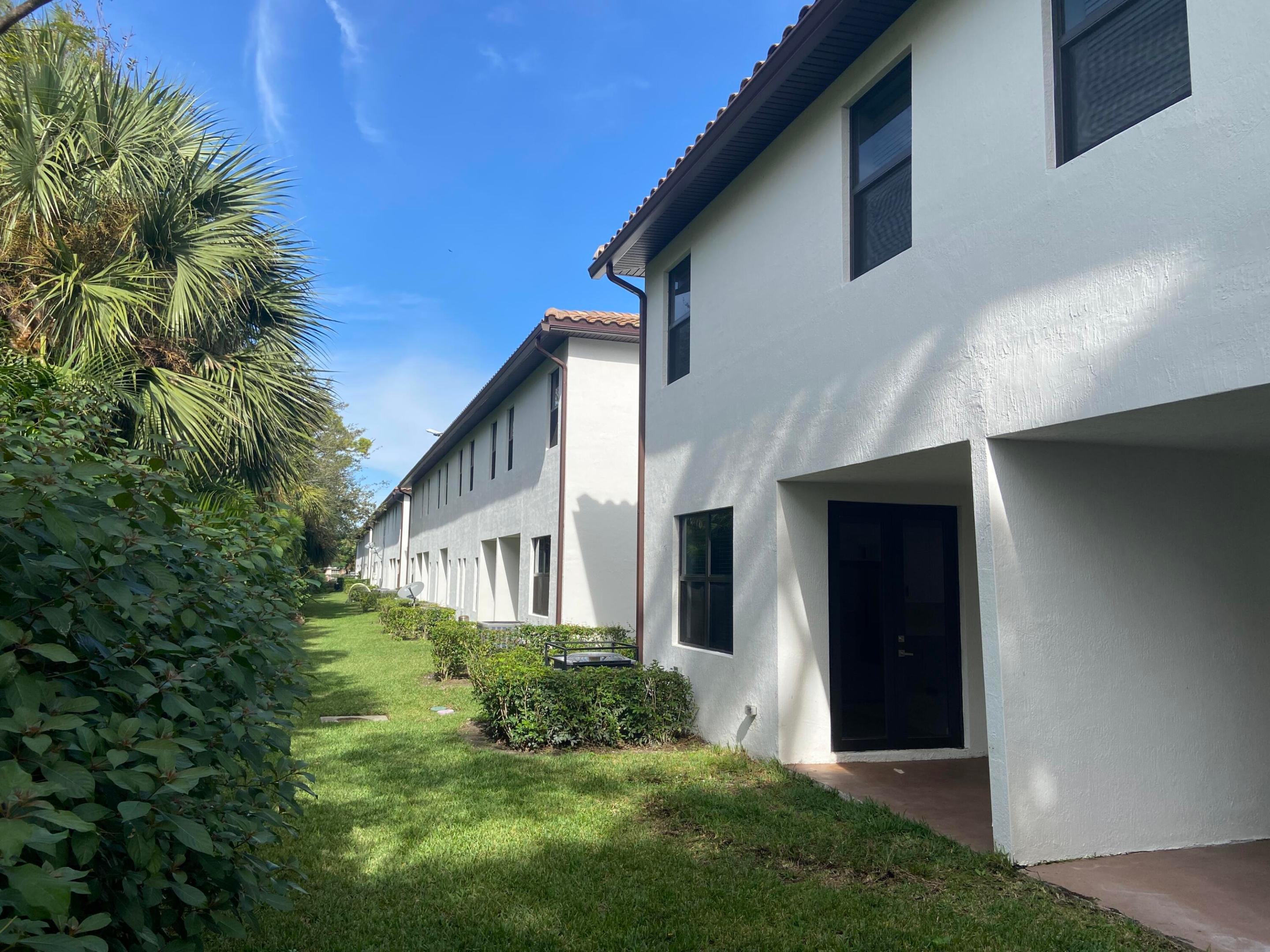 CASA DEL SOL - Residential Lease