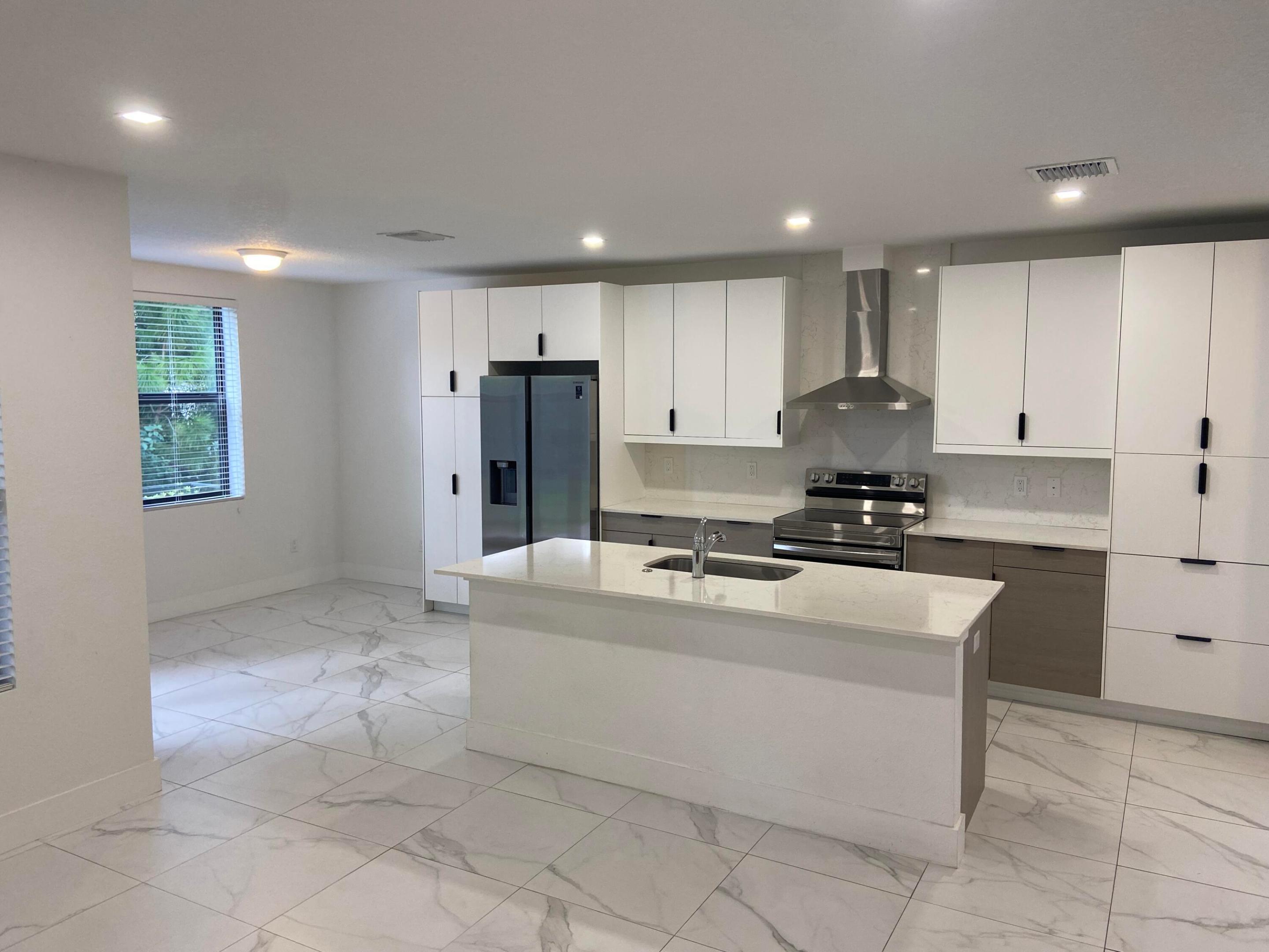 CASA DEL SOL - Residential Lease