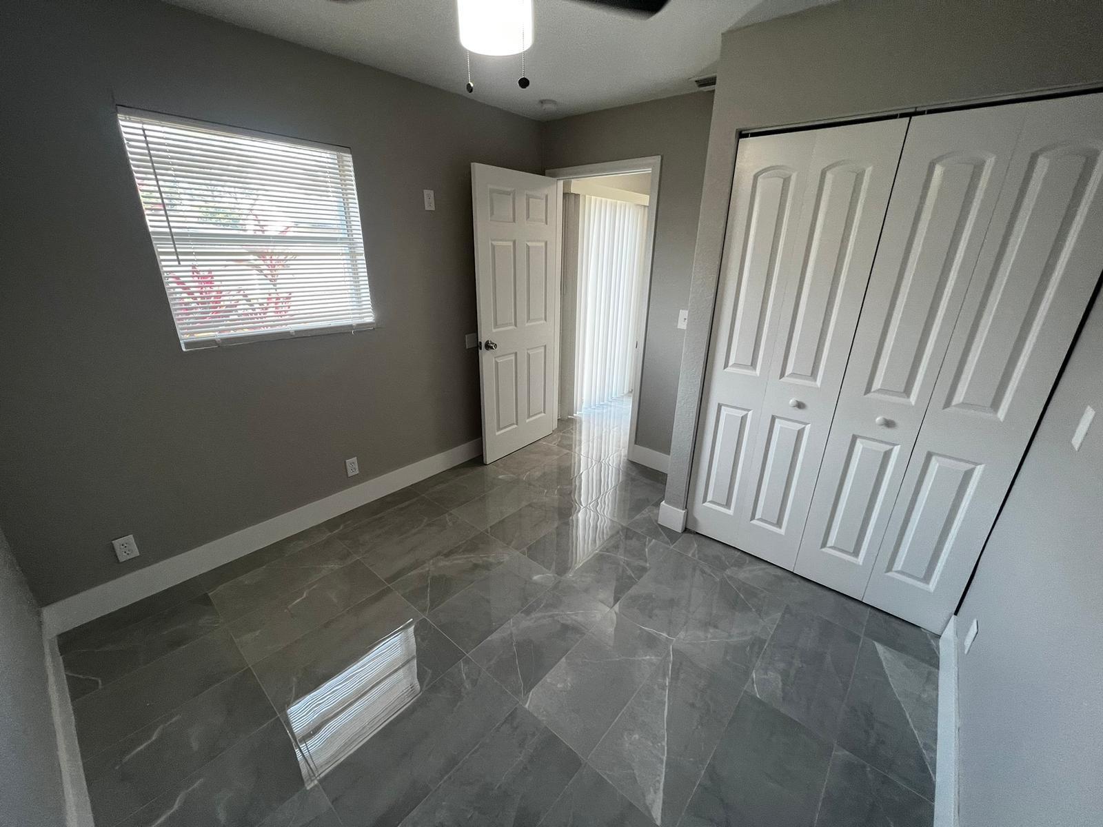 LAURA LANE UNREC ON AM-52 - Residential Lease