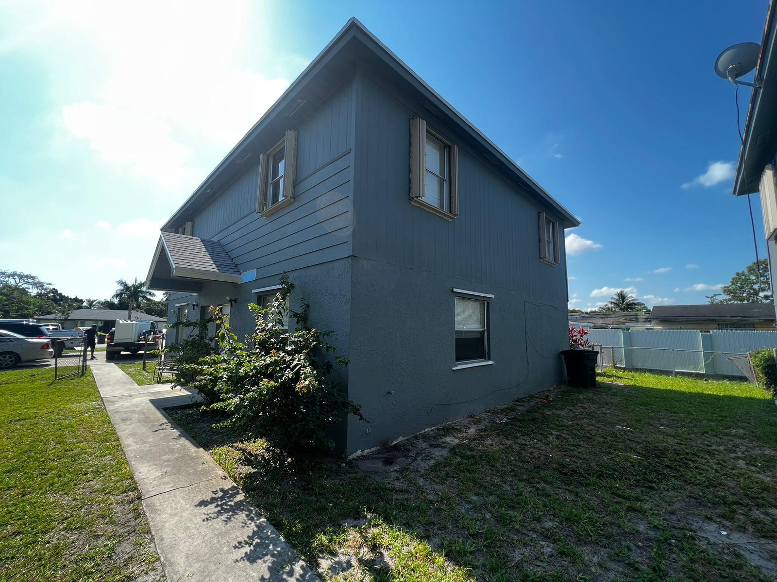 LAURA LANE UNREC ON AM-52 - Residential Lease