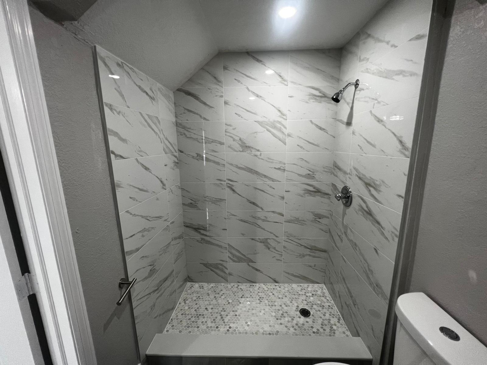 LAURA LANE UNREC ON AM-52 - Residential Lease