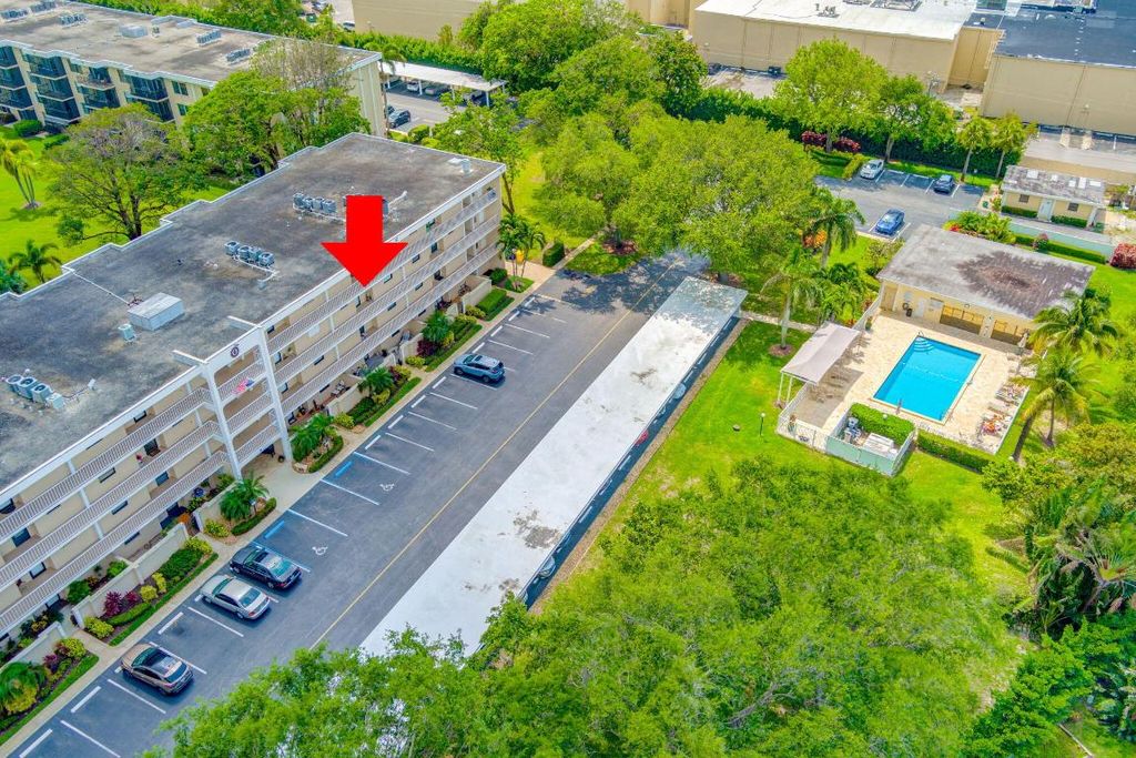Photo of 300 N Highway A1a #305o, Jupiter, FL 33477 (MLS # R10973003)