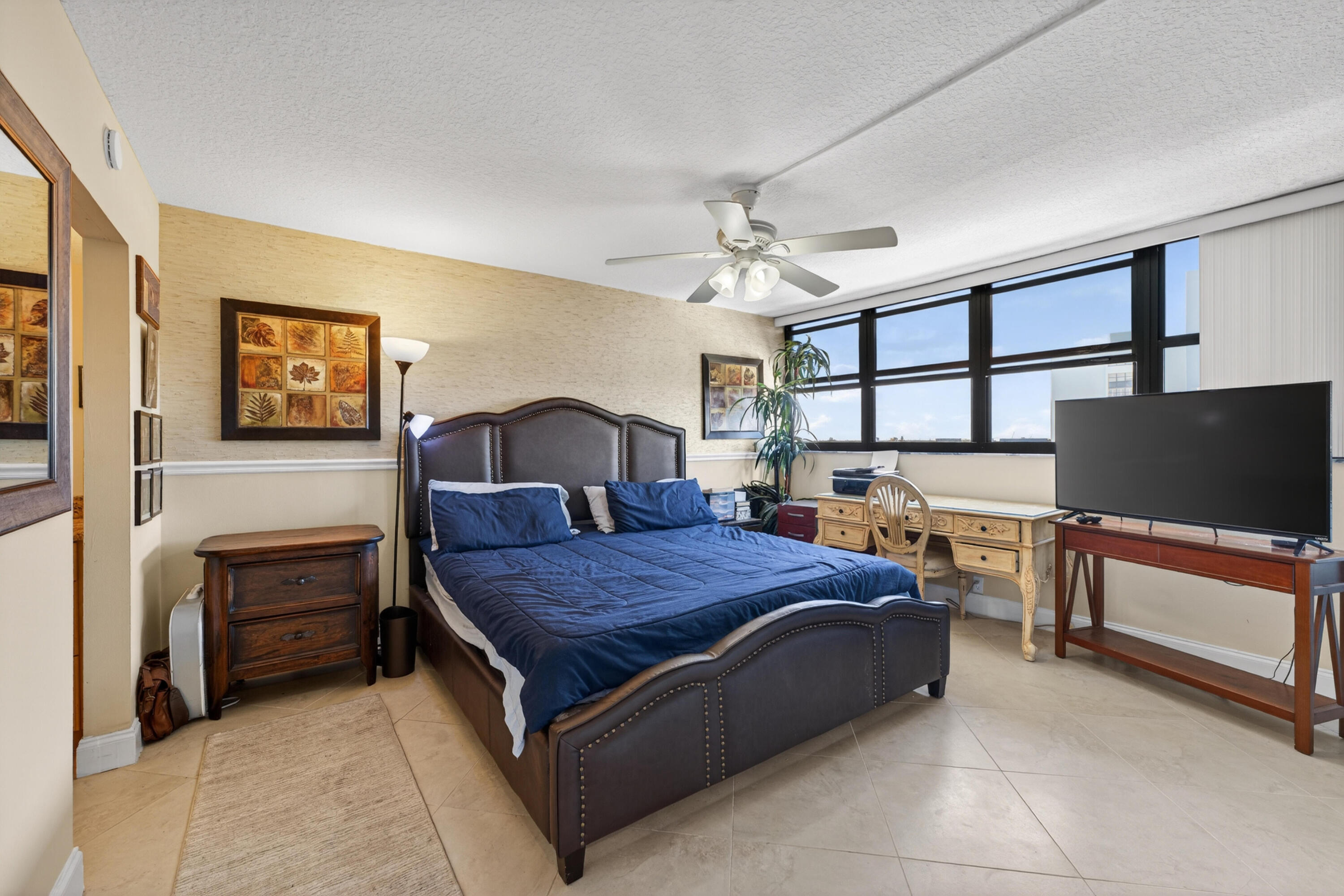 GEMINI CONDO - Residential