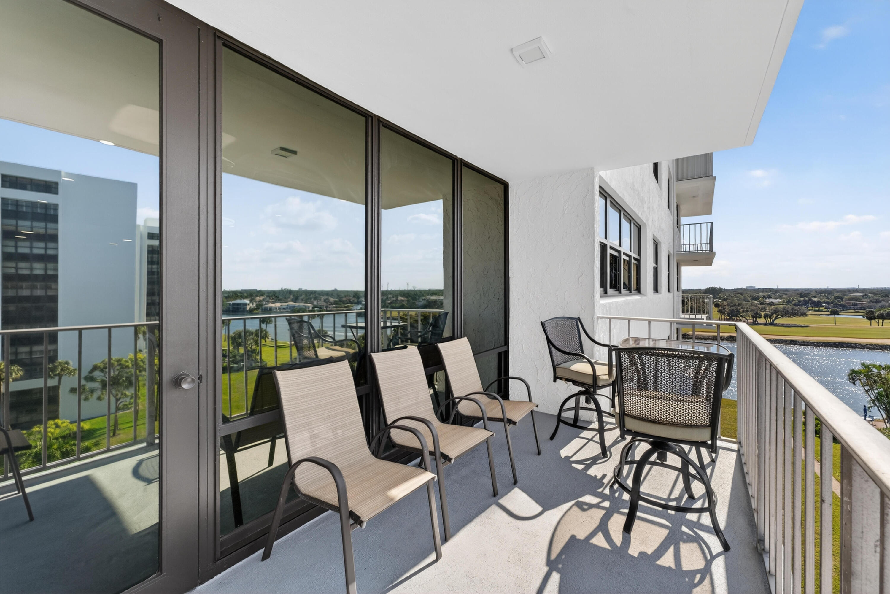 GEMINI CONDO - Residential