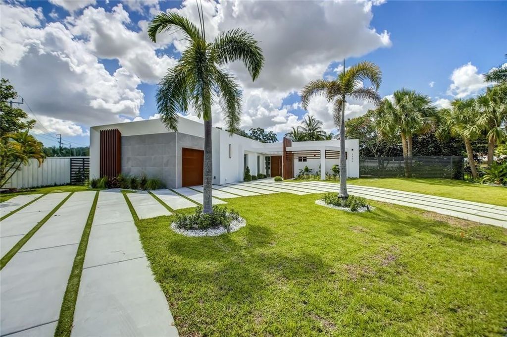 Photo of 2406 Nassau Lane, Fort Lauderdale, FL 33312 (MLS # F10383070)
