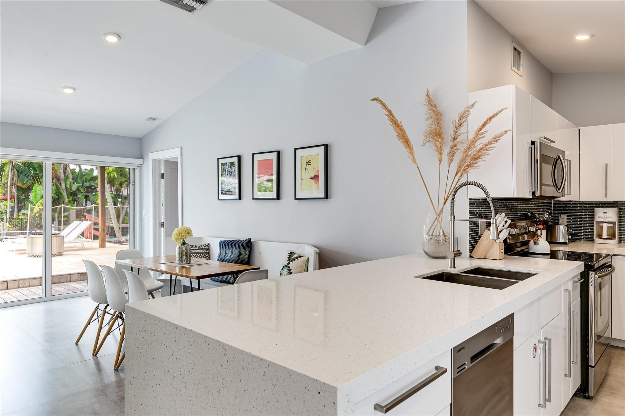 GILL ISLES - Residential