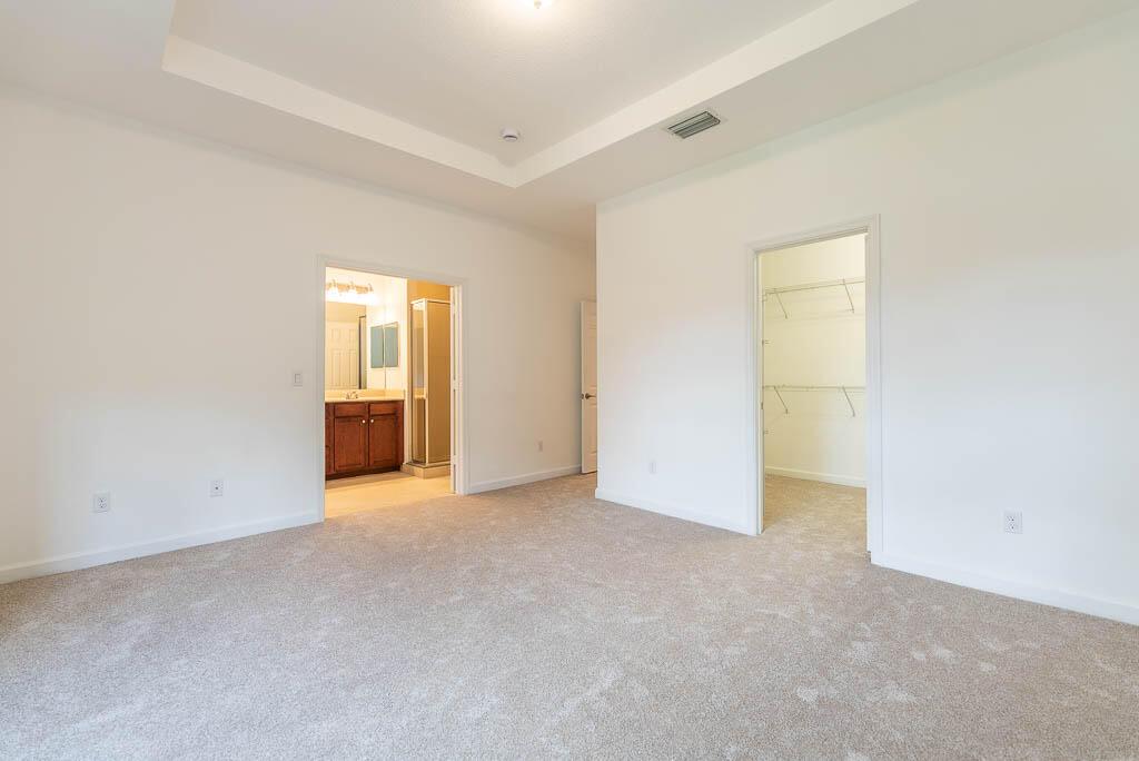 WELLINGTON PARC - Residential Lease