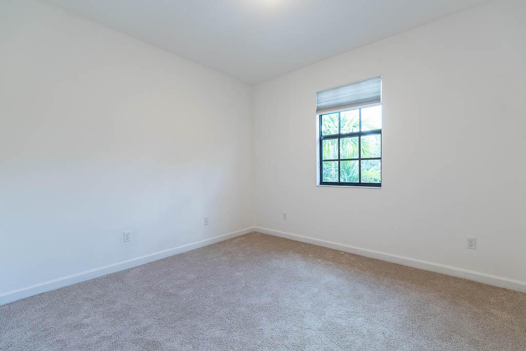 WELLINGTON PARC - Residential Lease