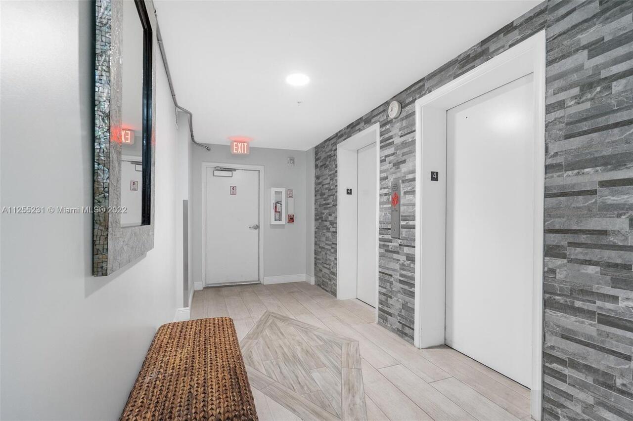 INTRACOASTAL TOWER - Residential Lease