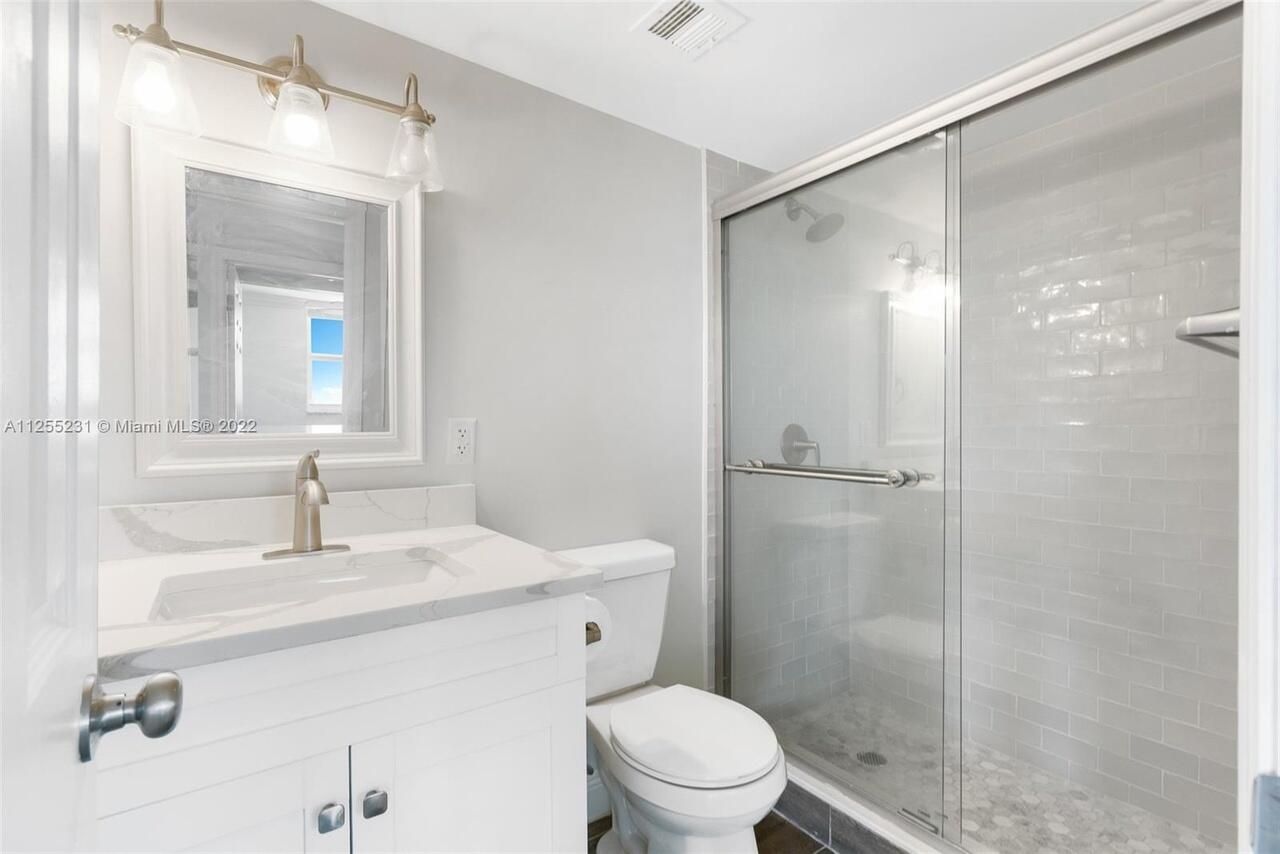 INTRACOASTAL TOWER - Residential Lease