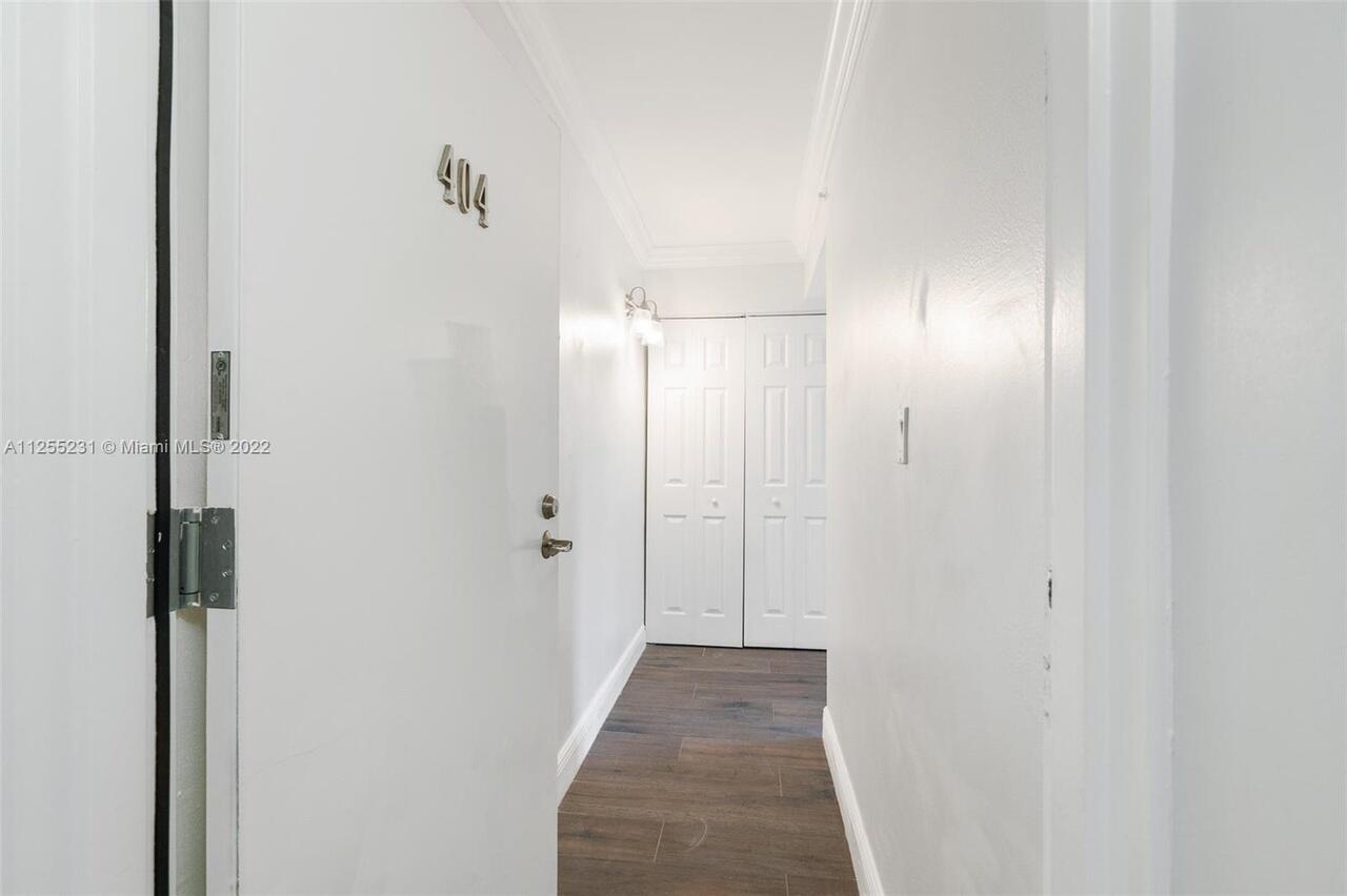 INTRACOASTAL TOWER - Residential Lease